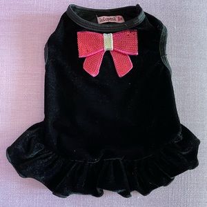 Lulupink black velvet party dress with pink sequin bow. Sz S poly/spandex blend
